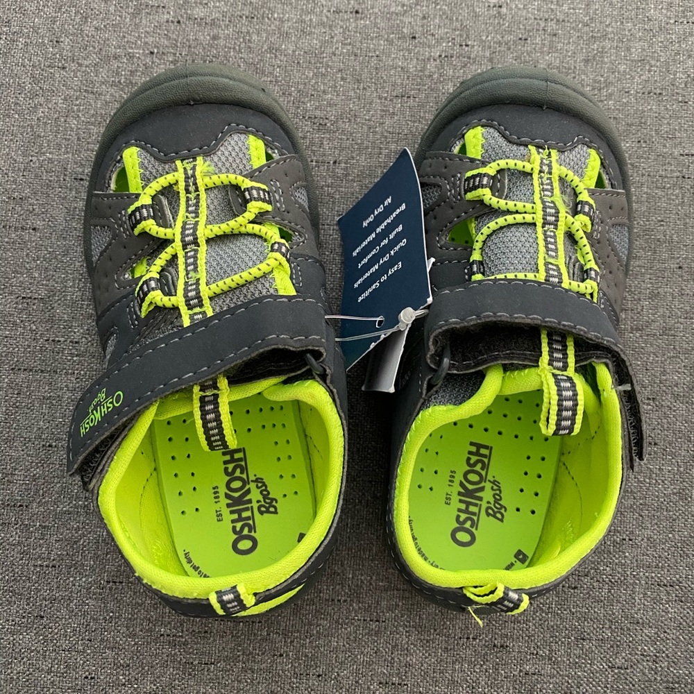 Oshkosh Bump Sandals